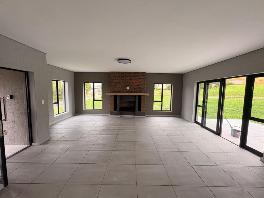 5 Bedroom Property for Sale in Cherry Creek Country Estate Western Cape
